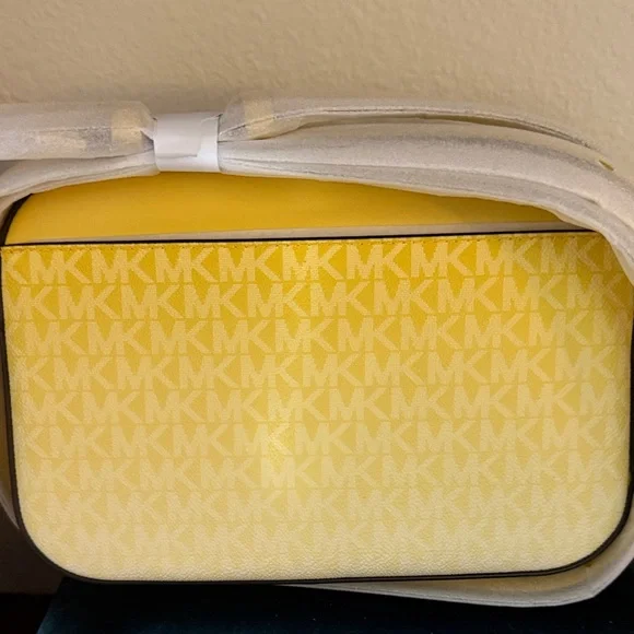 Michael Kors NWT Jet Set Large Ombré Signature Logo Crossbody Bag - Picture 3 of 4